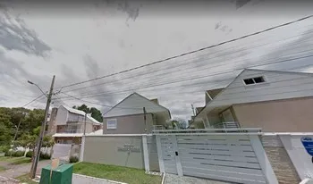 Condomínio Residêncial Village Do Bosque em Curitiba