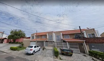 Condomínio Village Besancon em Curitiba