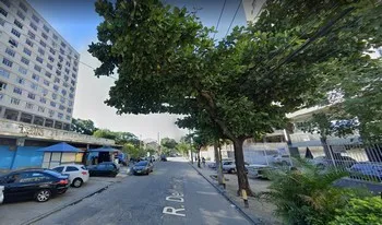 Condomínio Village Delfim Carlos em Rio De Janeiro