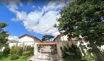 Condomínio Village Lyon Ii em Curitiba