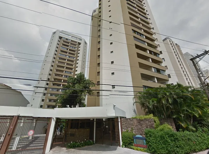 Condomínio Condominium Club Alto de Pinheiros em São Paulo
