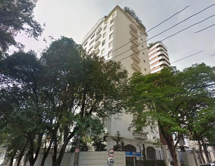Condomínio Flamboyant Jardim América 604 em São Paulo