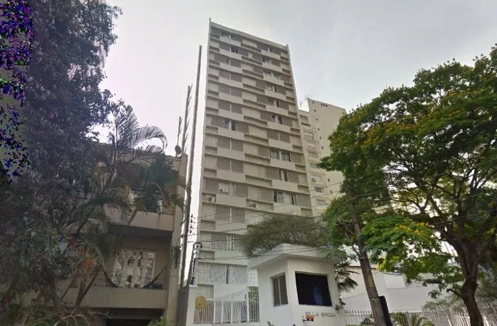 Condomínio La Stezia Jardim América em São Paulo