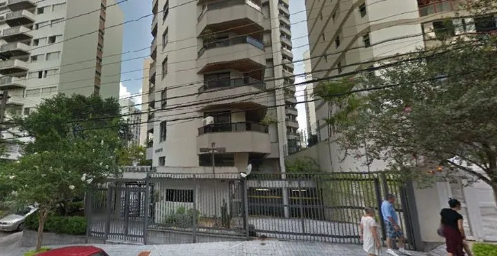 Condomínio Louvre E Versailles Perdizes em São Paulo