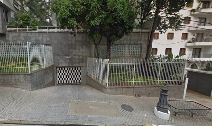 Condomínio Lúcia E Denise Bela Vista em São Paulo