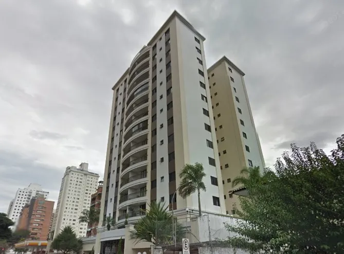 Condomínio Maison Champs Elysées Campo Belo em São Paulo