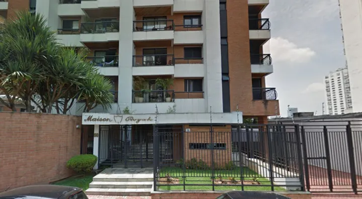 Condomínio Maison Royale Real Parque em São Paulo