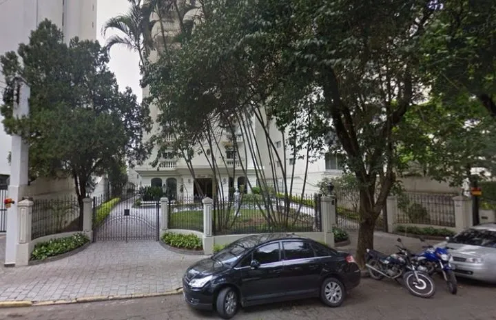 Condomínio Mansão J Saade Campo Belo em São Paulo