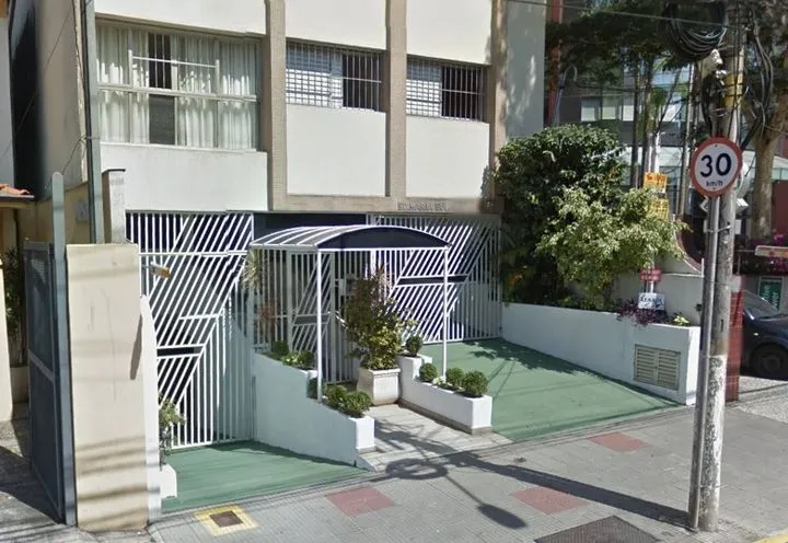 Condomínio Maria Eulália Pinheiros em São Paulo