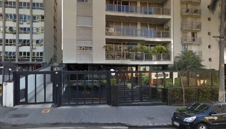 Condomínio Mazal Jardim América em São Paulo