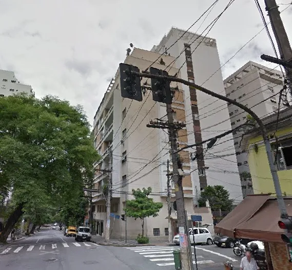 Condomínio Michel Higienópolis 176 em São Paulo