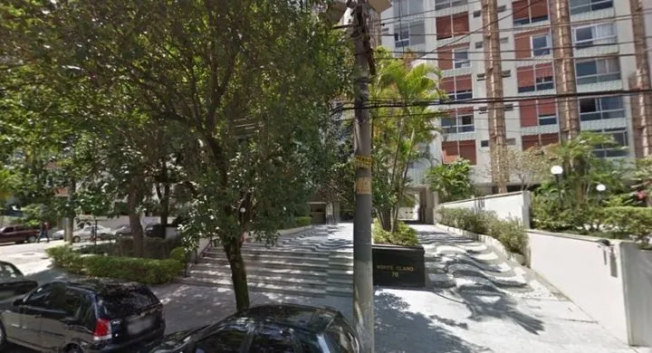 Condomínio Monte Claro Jardim Europa em São Paulo