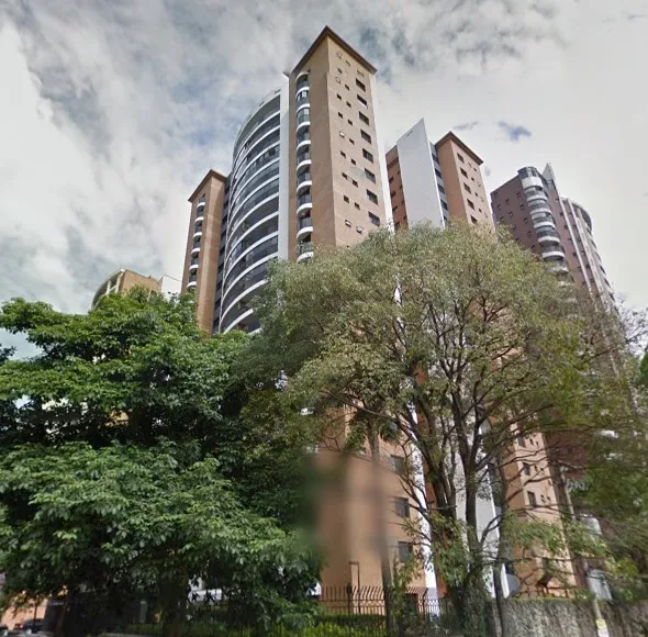 Condomínio Outeiro dos Pássaros em São Paulo