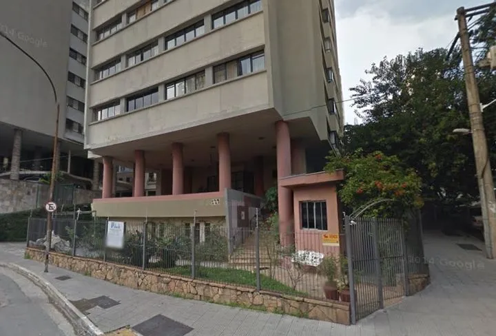 Condomínio Pilotis Jardim Paulista em São Paulo