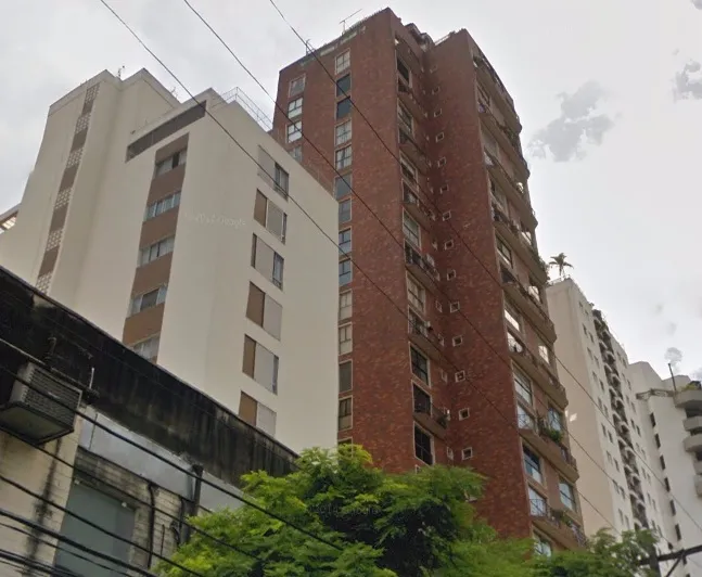 Condomínio Plaza Athénée Vila Nova Conceição em São Paulo