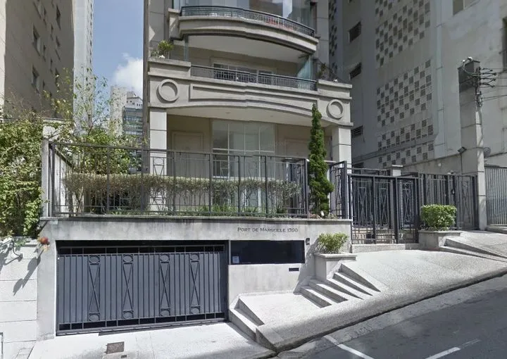 Condomínio Port De Marseille Jardim América em São Paulo