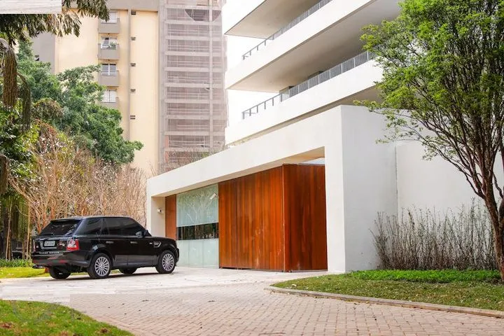 Condomínio Praça Vila Nova em São Paulo