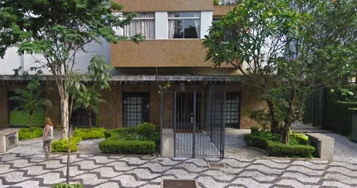 Condomínio Professor Carlos Aschermann Jd Europa em São Paulo