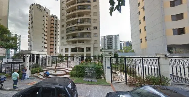 Condomínio Renoir Maison Classique Chácara Klabin em São Paulo