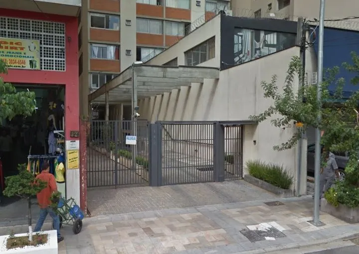 Condomínio Serra De Bragança Pinheiros em São Paulo