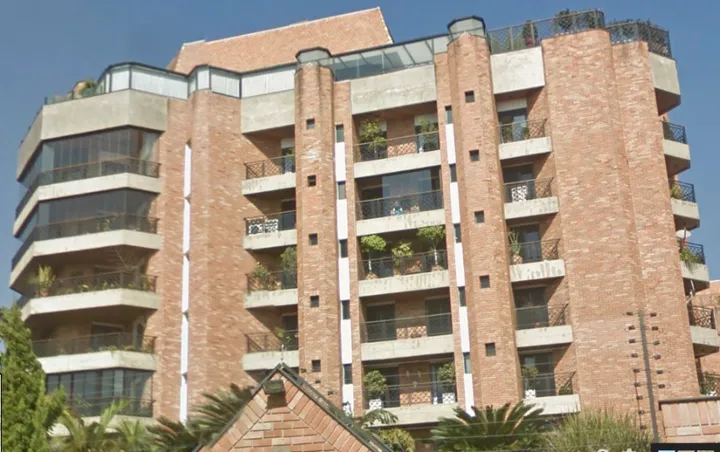 Condomínio Villa Inglesa II Alto De Pinheiros em São Paulo