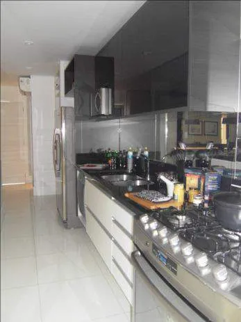 Condomínio Younique Curitiba Apartamento em Curitiba