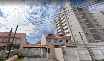 Condomínio Acucena em Curitiba