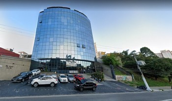 Condomínio Centro Empresarial Carla Vilani em São Paulo