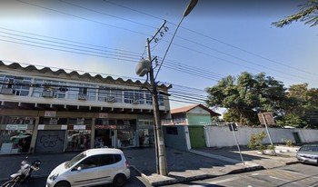 Condomínio Centro Empresarial E Comercial Pampulha em Belo Horizonte