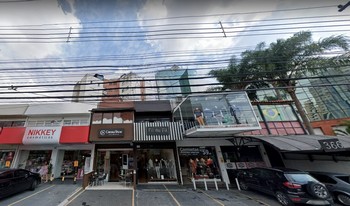 Condomínio Conjunto Comercial Silvio Romero em São Paulo