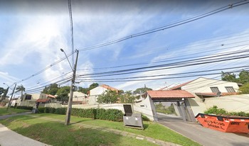 Condomínio Conjunto Residêncial Algarve em Curitiba