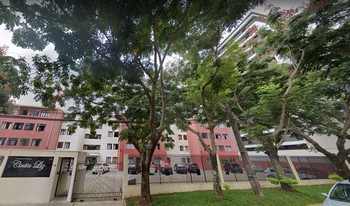 Condomínio Conjunto Residêncial Cintia Liz em Curitiba