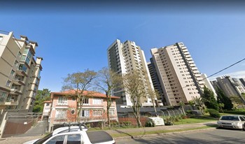 Condomínio Conjunto Residêncial Condessa Del Neri em Curitiba
