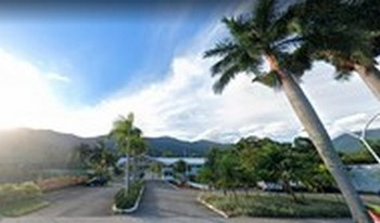 Imagem de fundo do Condomínio Conjunto Residêncial Condomínio Villa Marae em São Sebastião