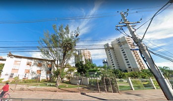 Condomínio Conjunto Residêncial Cristal em Porto Alegre