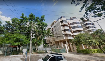 Condomínio Conjunto Residêncial Dr Barcellos em Porto Alegre