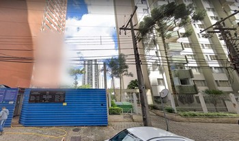 Condomínio Conjunto Residêncial Edifício Claudia em Curitiba