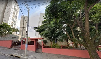 Condomínio Conjunto Residêncial Francisco Ranieri em São Paulo