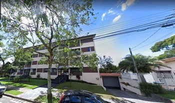 Condomínio Conjunto Residêncial Lucerna em Curitiba