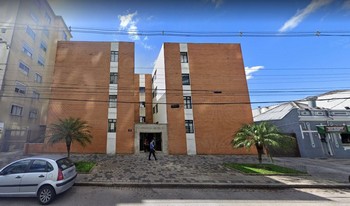 Condomínio Conjunto Residêncial Mercês em Curitiba