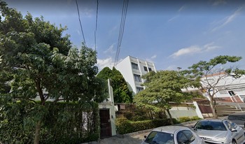 Condomínio Conjunto Residêncial Miruna em São Paulo