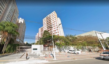 Condomínio Conjunto Residêncial Moradas Do Campo Limpo em São Paulo