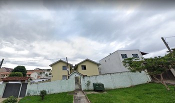 Condomínio Conjunto Residêncial Moradias Abaete I Condomínio Iii em Curitiba