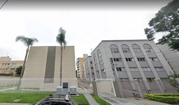 Condomínio Conjunto Residêncial Paulo Emilio Guarinello em Curitiba