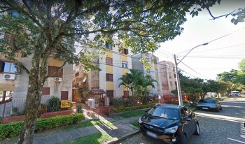 Condomínio Conjunto Residêncial Sarandi em Porto Alegre