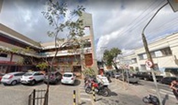 Condomínio Do Centro Comercial Carlos Prates em Belo Horizonte