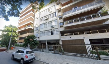 Condomínio Do Edifício Alberto De Campos em Rio De Janeiro