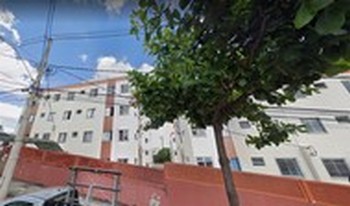 Condomínio Dos Pinheiros Bloco Iii em Belo Horizonte