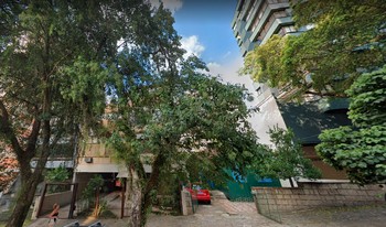 Condomínio E Edifício Cortina Dampezzo em Porto Alegre