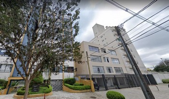 Condomínio Adrianne em Curitiba
